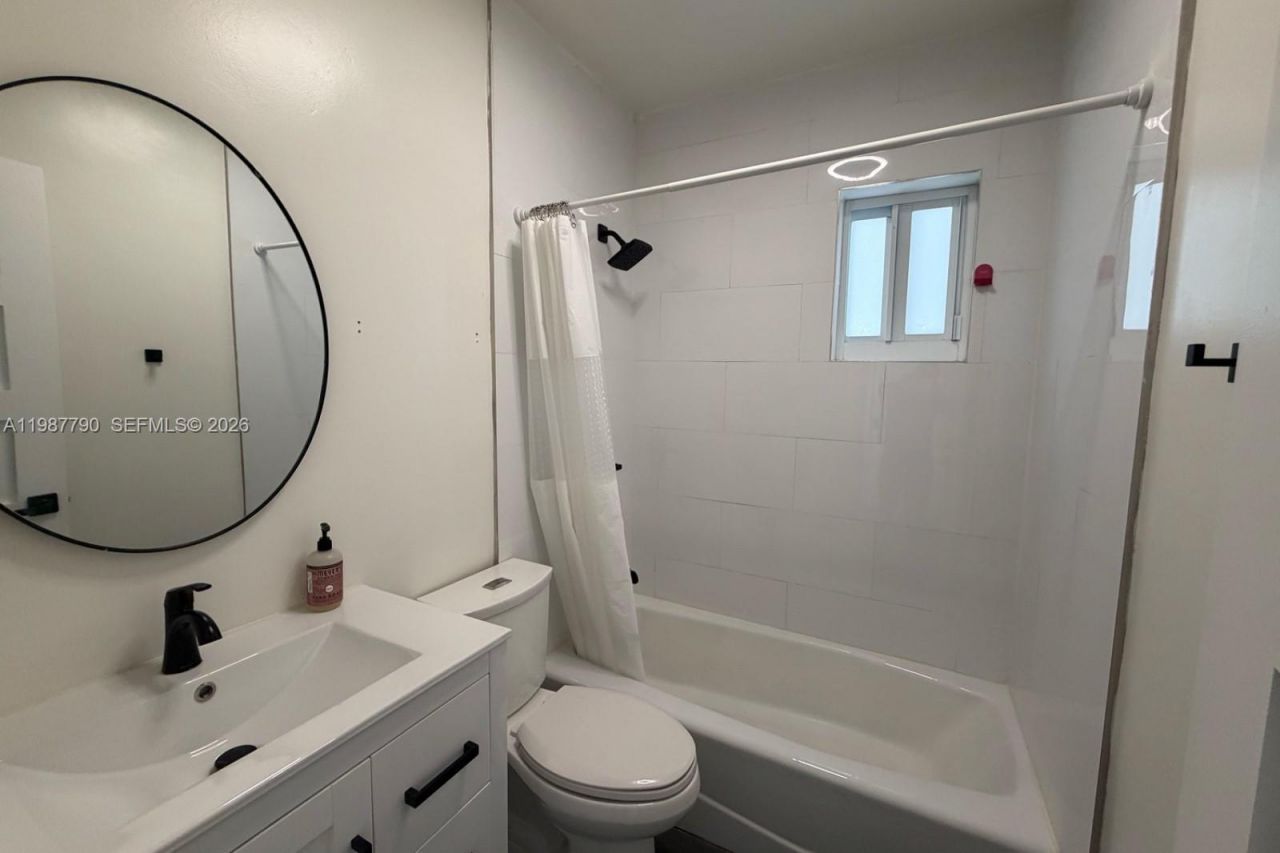 8747 NW 36th Ave , Miami, FL 33147 Photo