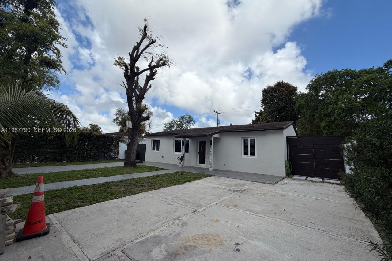 8747 NW 36th Ave , Miami, FL 33147 Photo