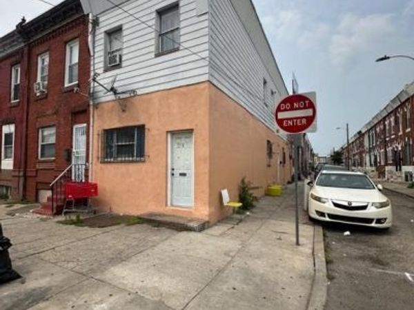 715 W RITNER STREET, PHILADELPHIA, PA 19148