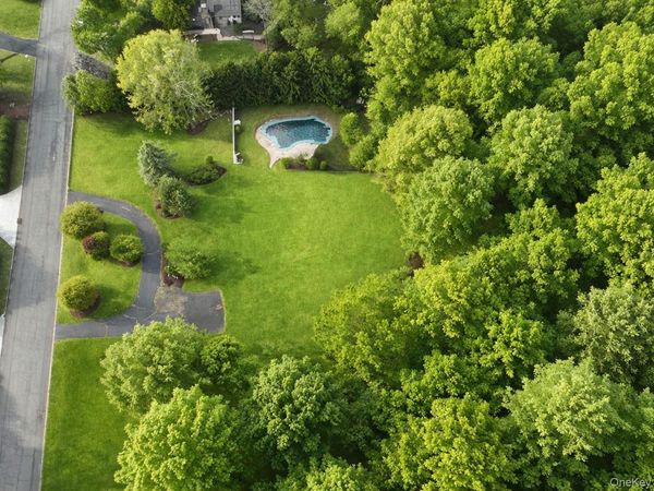 17 Briarwood Lane , Suffern, NY 10901