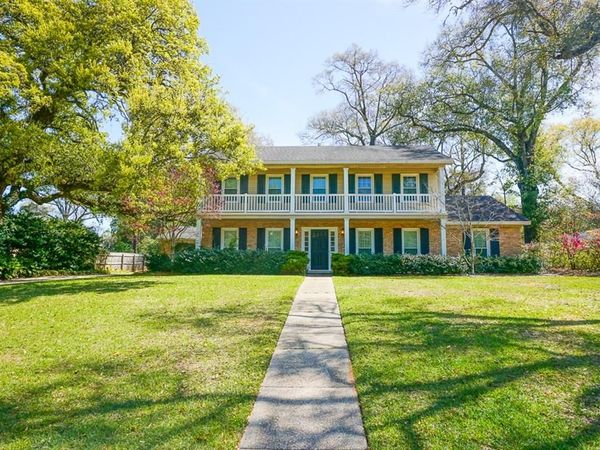 255 Suffolk Road, Mobile, AL 36608