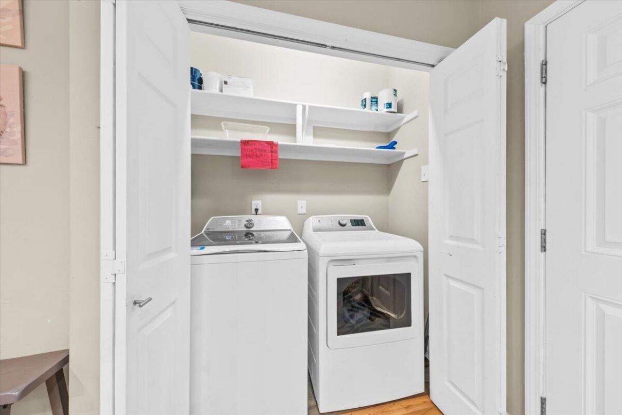 3004 Point Street Photo 18