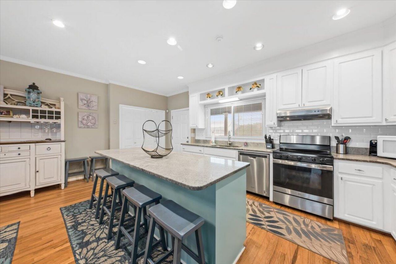 3004 Point Street Photo 21