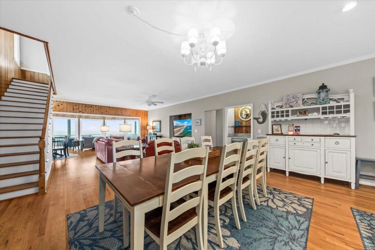 3004 Point Street Photo 23