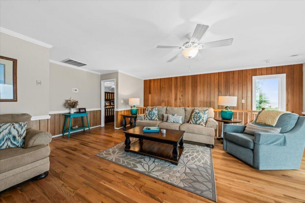 3004 Point Street Photo 43