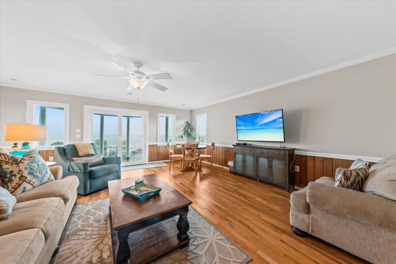 3004 Point Street Photo 44