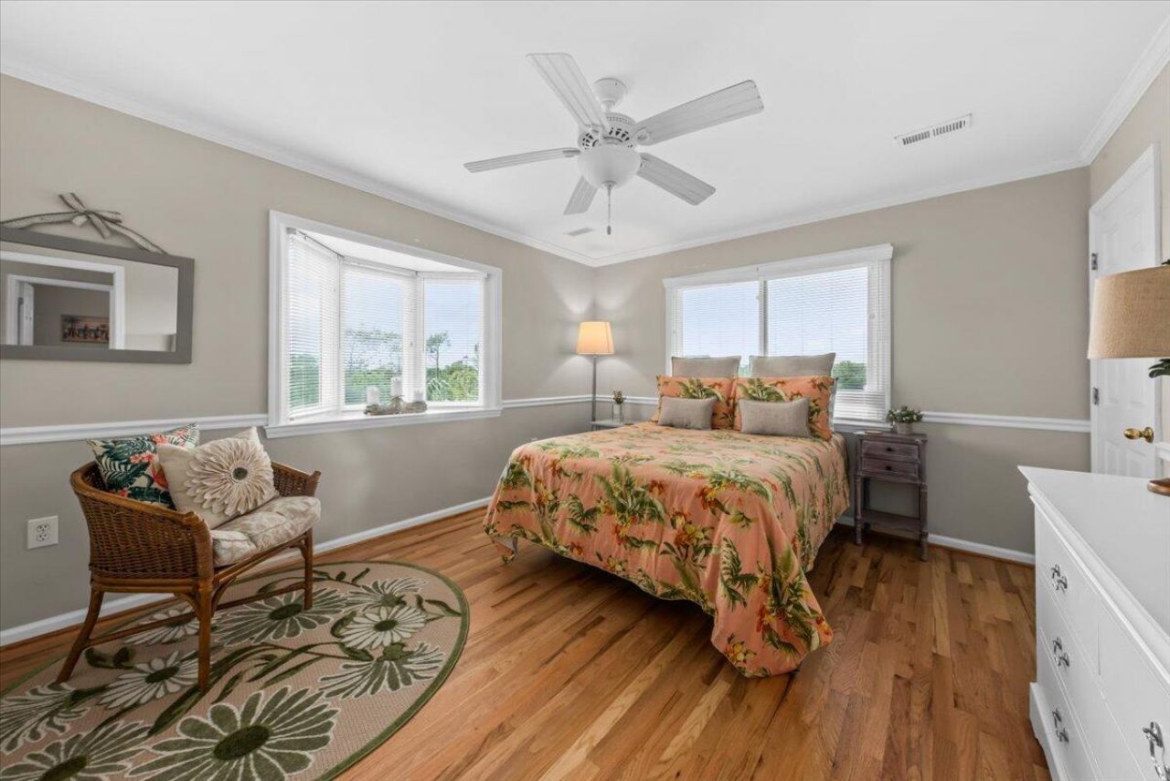 3004 Point Street Photo 50