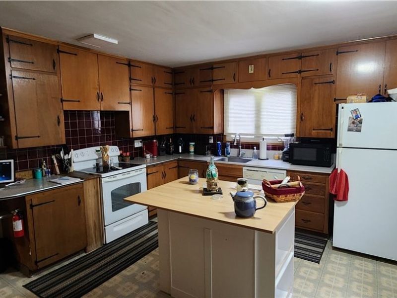 1236 Robbins Avenue, Niles, OH 44446 Photo 2