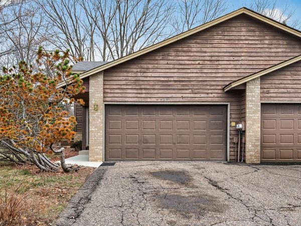 2199 Hallmark Avenue N, Oakdale, MN 55128