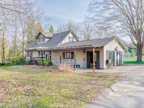 9690 Lake Street, Ellsworth, MI 49729