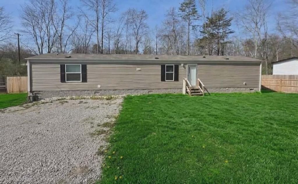 421 W Old Barbourville Road, Corbin, KY 40701 Main Photo