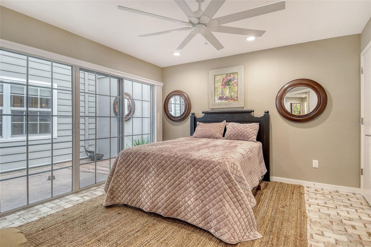 3427 Winding Oaks Drive, Unit 14, Longboat Key, FL 34228 Photo