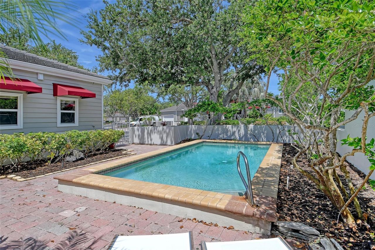 3427 Winding Oaks Drive, Unit 14, Longboat Key, FL 34228 Photo