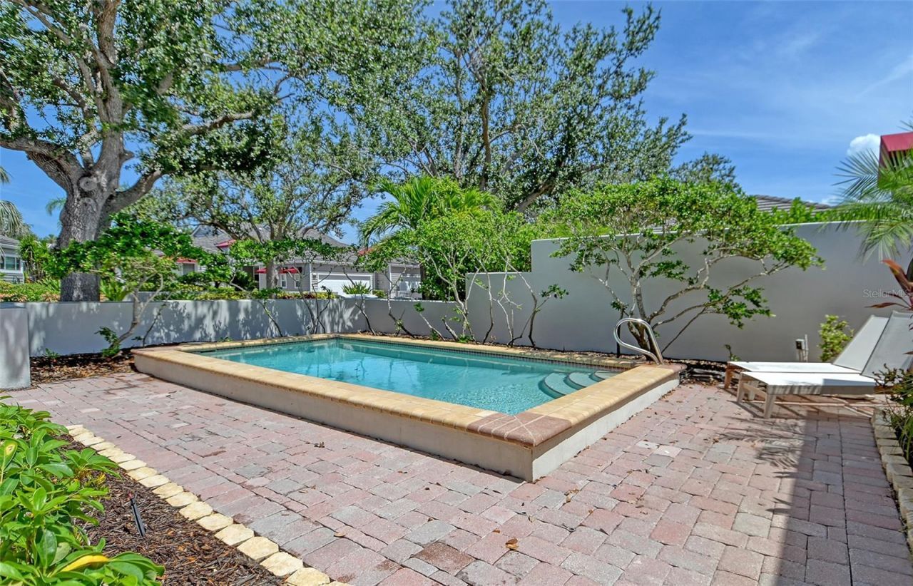 3427 Winding Oaks Drive, Unit 14, Longboat Key, FL 34228 Photo