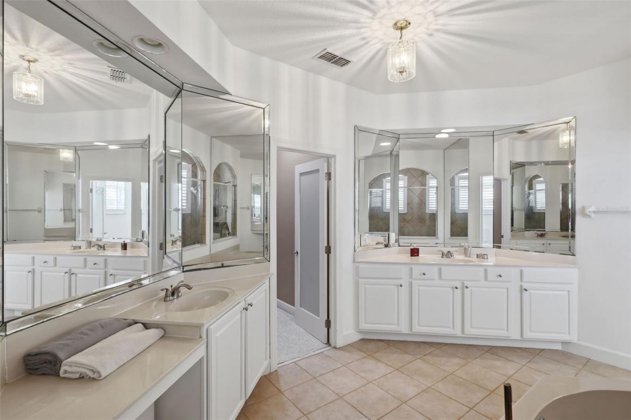 1815 Winding Oaks Drive , Orlando, FL 32825 Photo