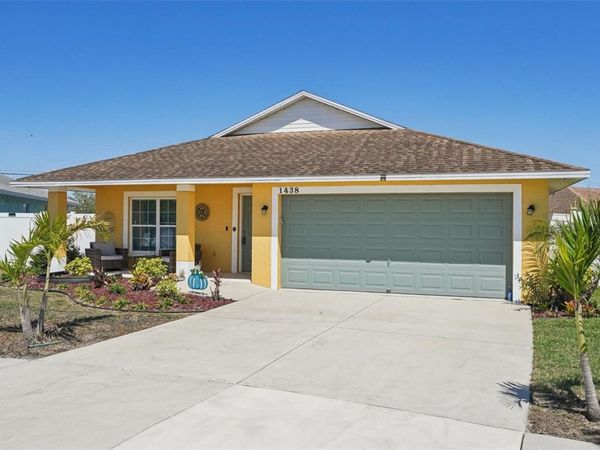 1438 BLOSSOM BAYOU CIRCLE , RUSKIN, FL 33570