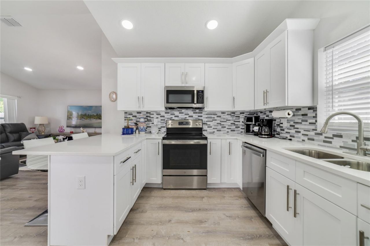 1104 W 3rd Street , Sanford, FL 32771 Photo