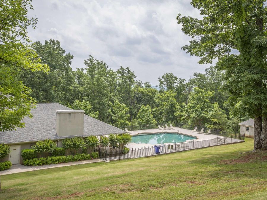 Property Image 100