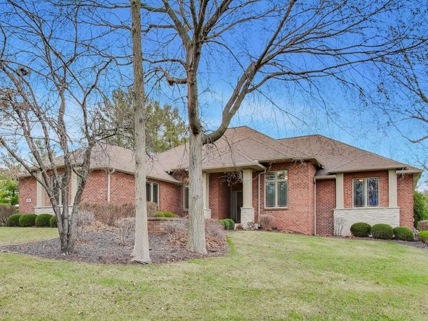 7391 Timber Ridge Road, Roscoe, IL 61073