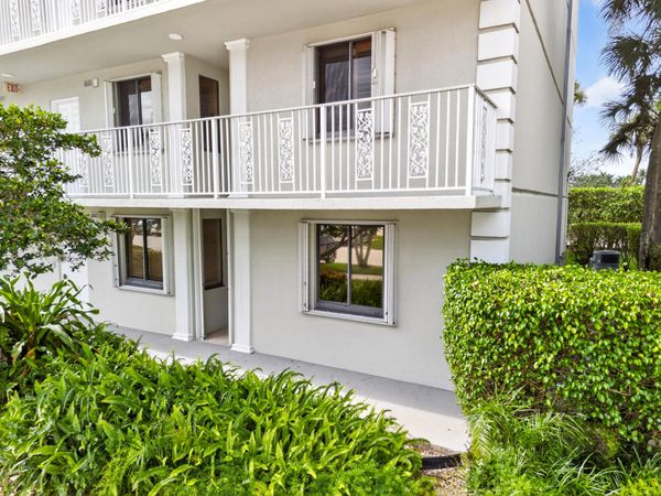 2811 Village Boulevard, Unit 106, West Palm Beach, FL 33409