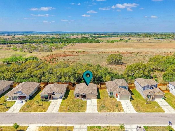 252 Bunting LN, Bertram, TX 78605
