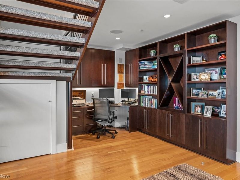 701 W Lakeside Avenue, Unit PH-2A/1302, Cleveland, OH 44113 Photo 19