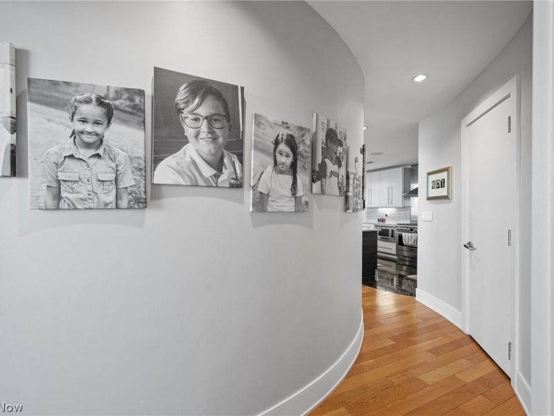 701 W Lakeside Avenue, Unit PH-2A/1302, Cleveland, OH 44113 Photo 31