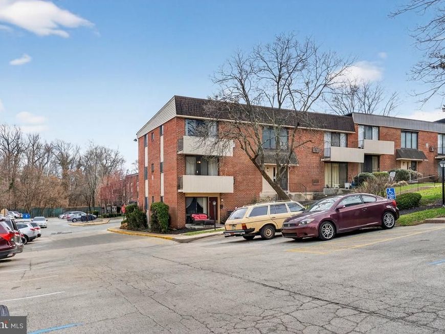 100 E Glenolden Avenue , Unit O-1, Glenolden, PA 19036 Main Photo