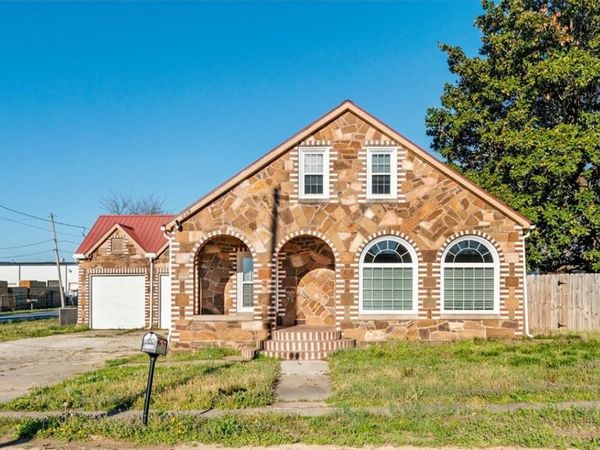 609 S Main Avenue , Lincoln, AR 72744