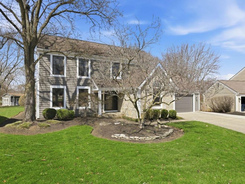 4791 Riverwood Drive , Hilliard, OH 43026 Photo 3