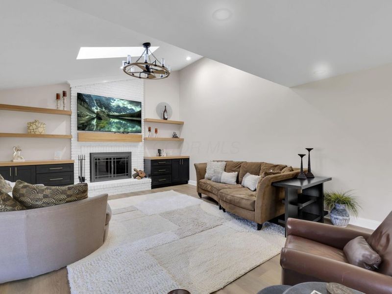 4791 Riverwood Drive , Hilliard, OH 43026 Photo 4