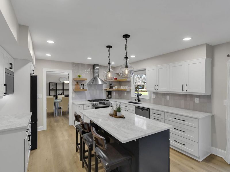 4791 Riverwood Drive , Hilliard, OH 43026 Photo 6