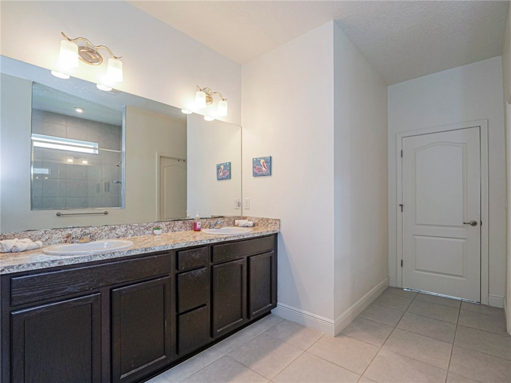 5945 Buttonwood Square, Vero Beach, FL 32966 Photo