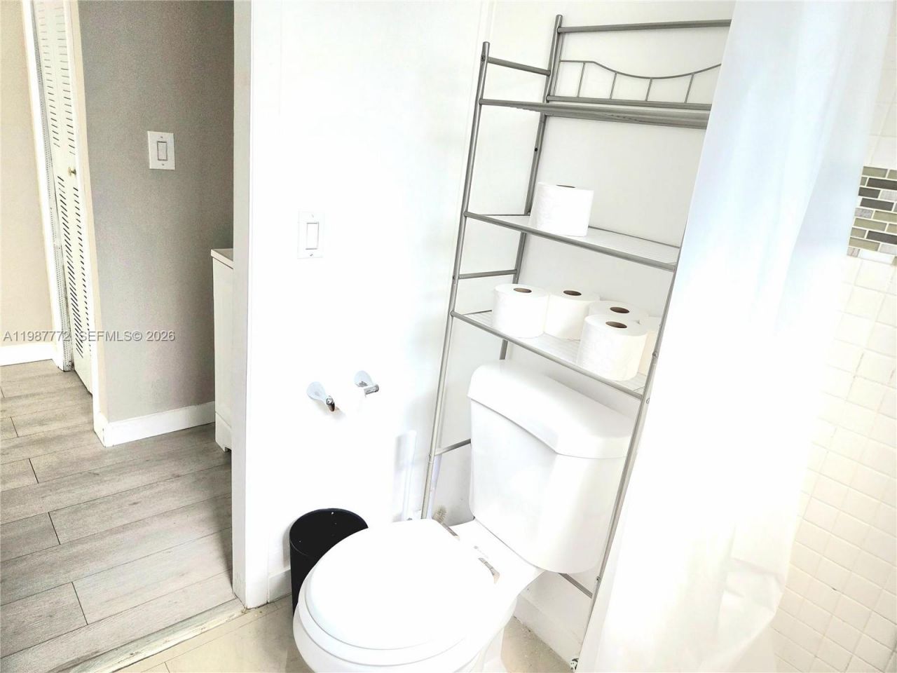 1700 NE 191st St, Unit 100, Miami, FL 33179 Photo
