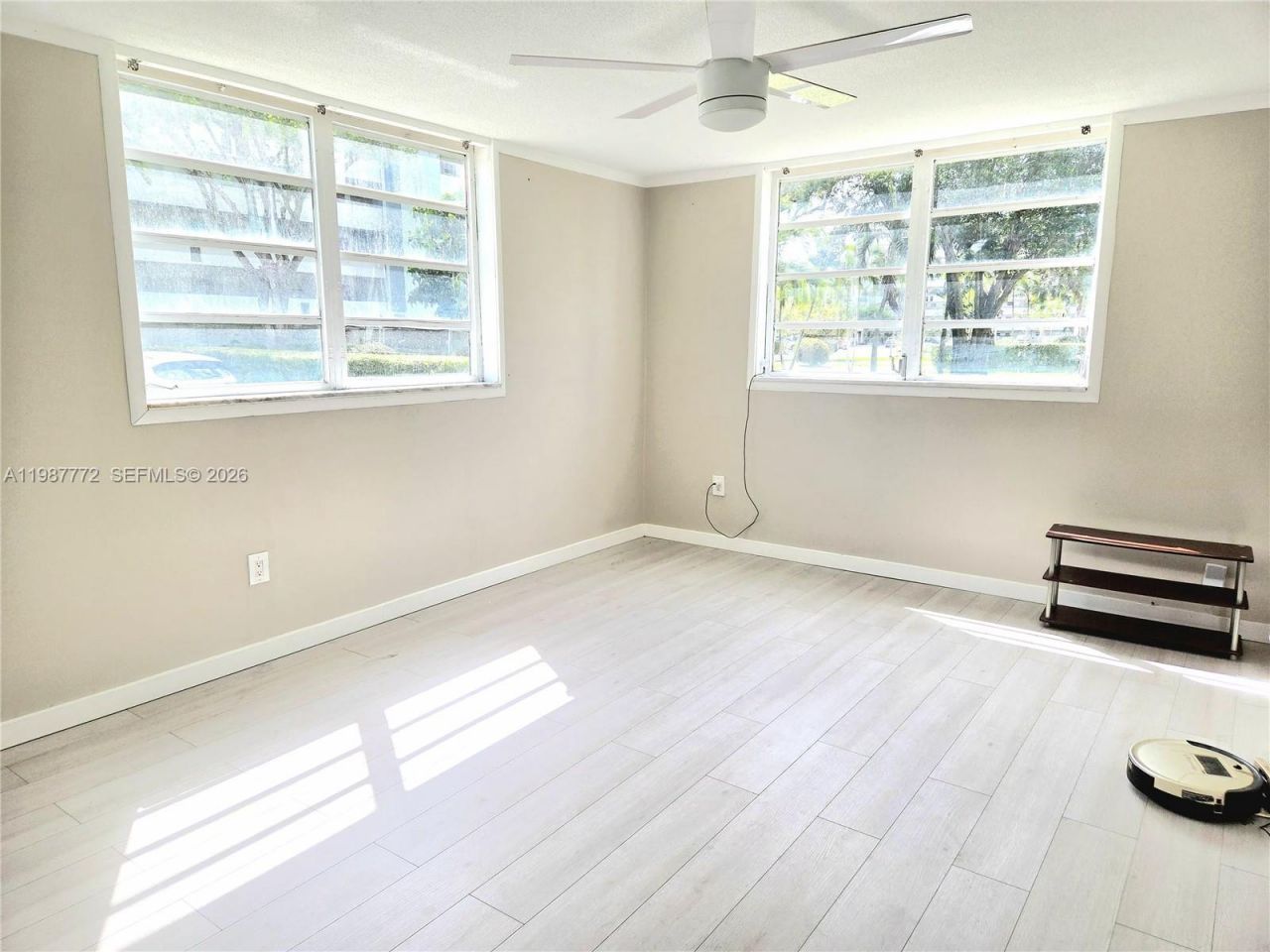 1700 NE 191st St, Unit 100, Miami, FL 33179 Photo
