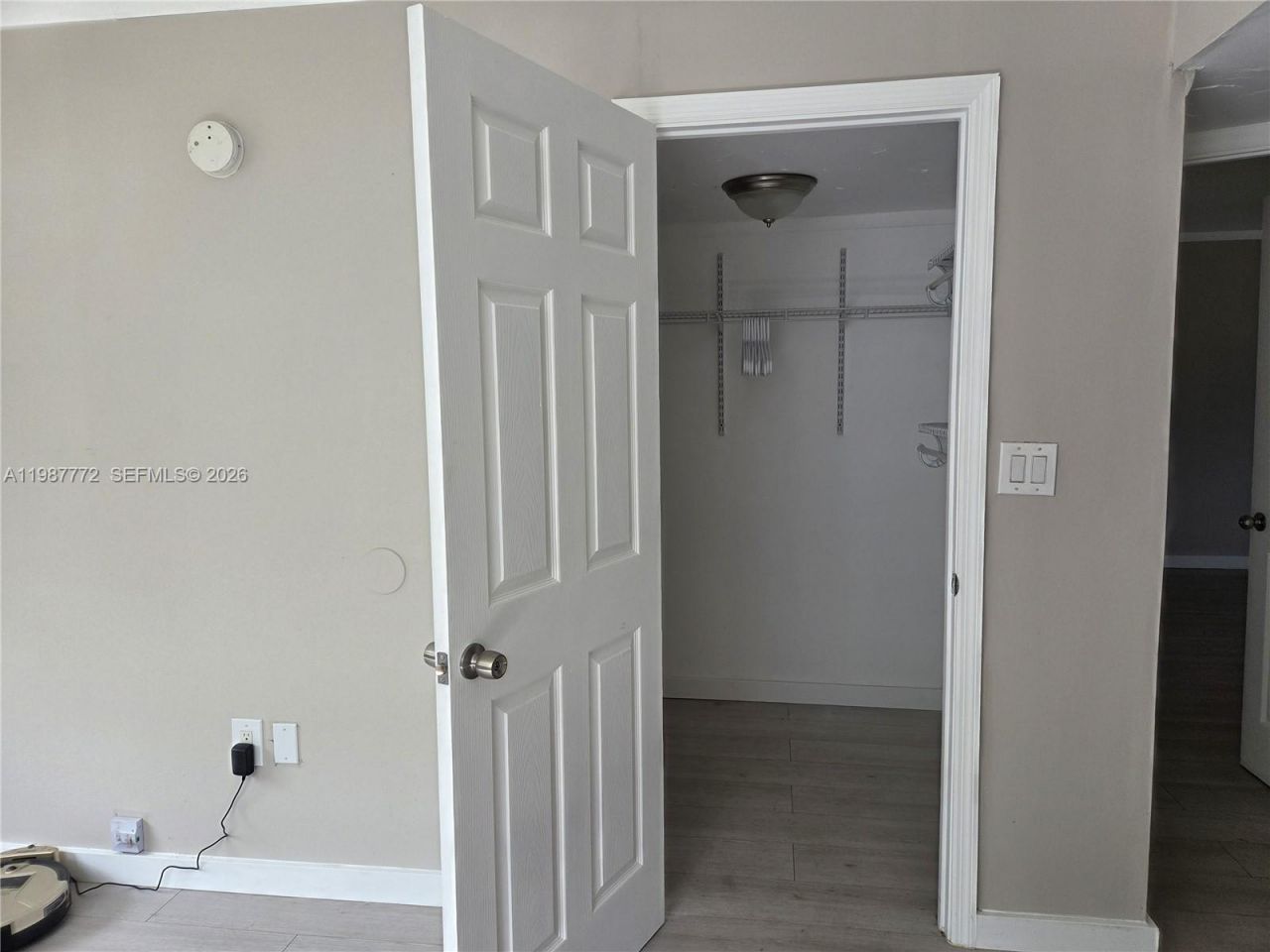 1700 NE 191st St , Unit 100, Miami, FL 33179 Photo