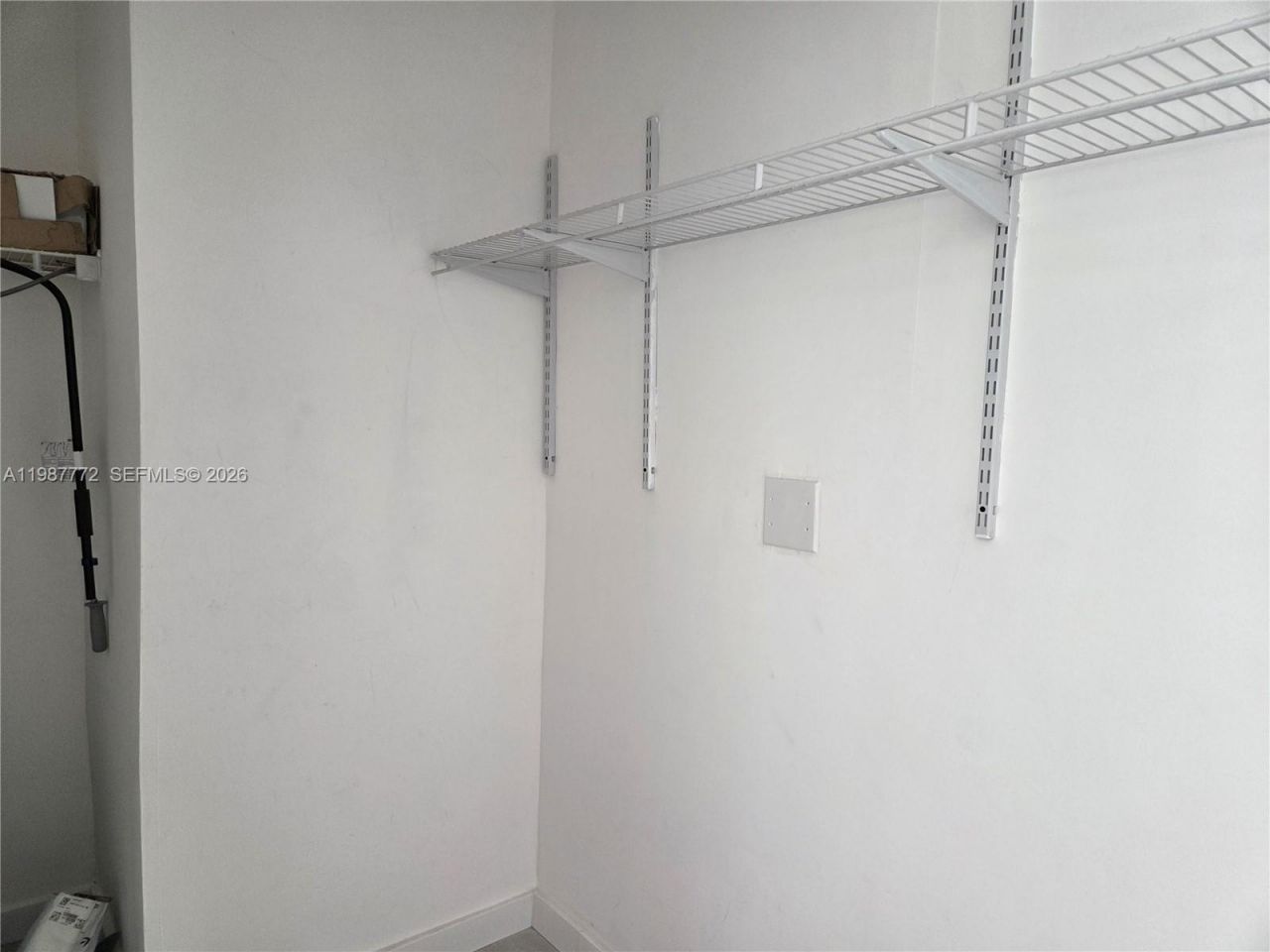 1700 NE 191st St , Unit 100, Miami, FL 33179 Photo