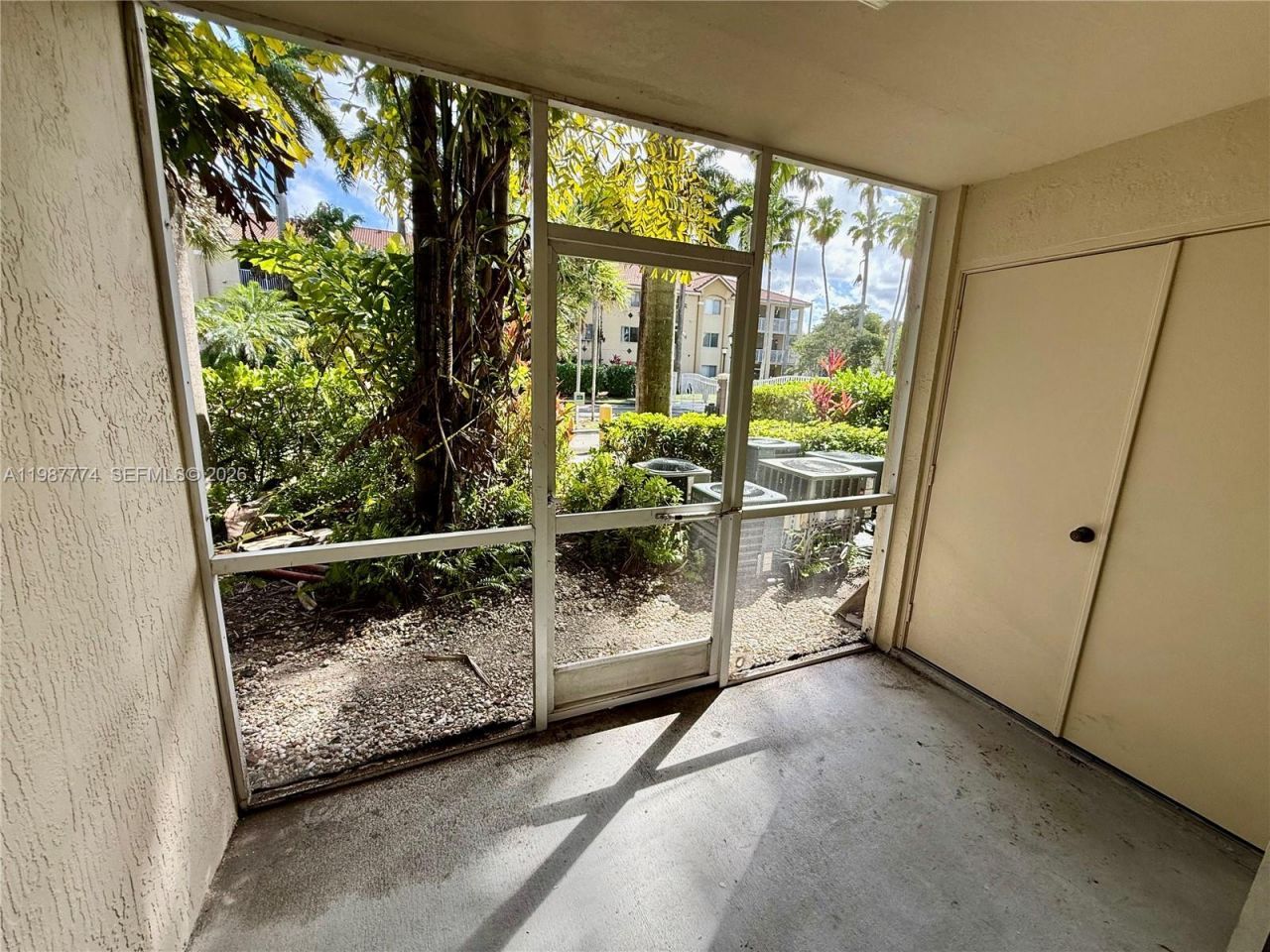 410 S Park Rd , Unit 1-105, Hollywood, FL 33021 Photo