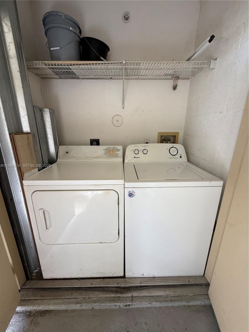 410 S Park Rd , Unit 1-105, Hollywood, FL 33021 Photo