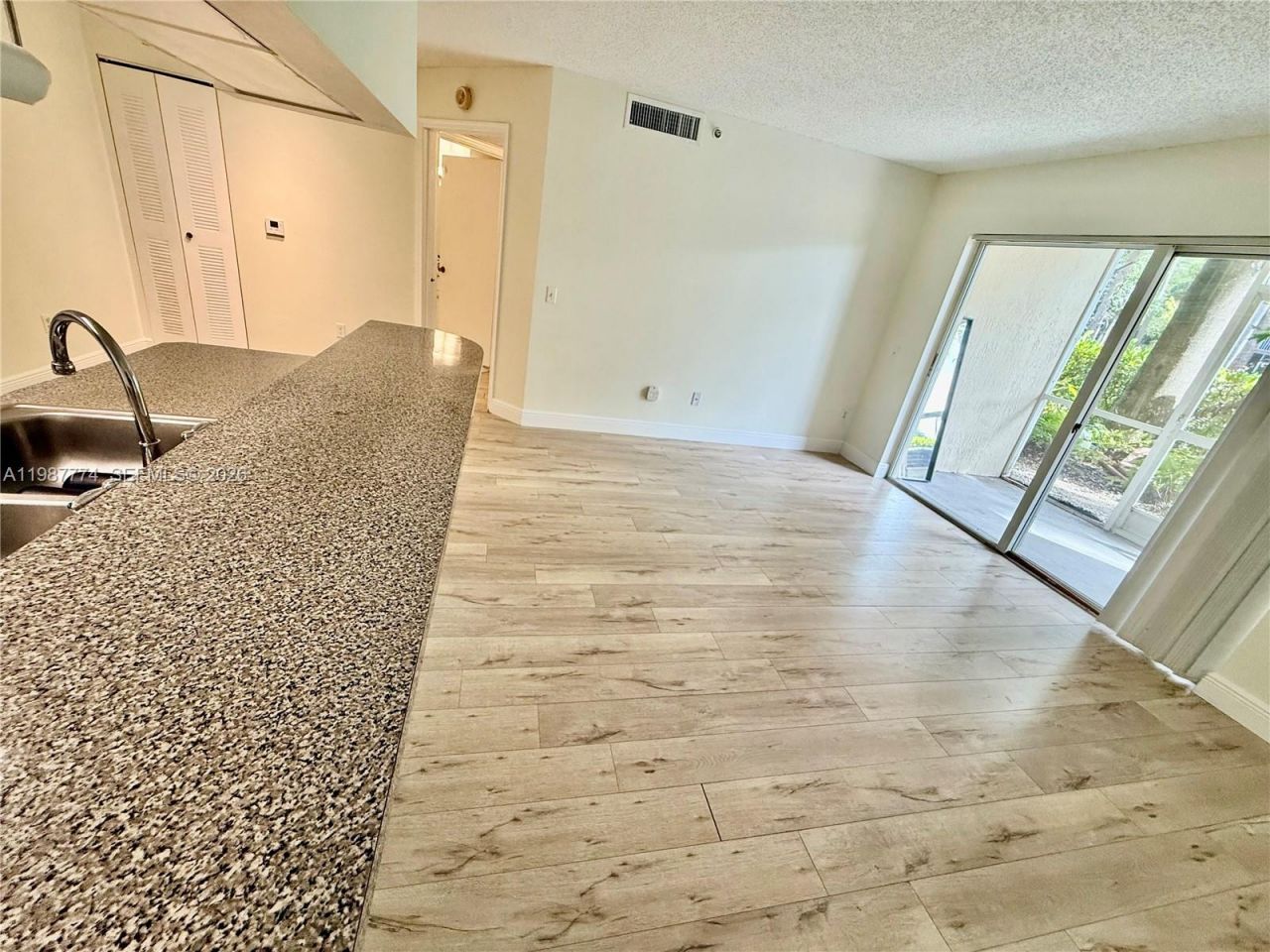 410 S Park Rd , Unit 1-105, Hollywood, FL 33021 Photo