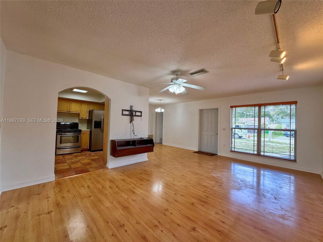 11730 NW 33rd St, Sunrise, FL 33323 Photo