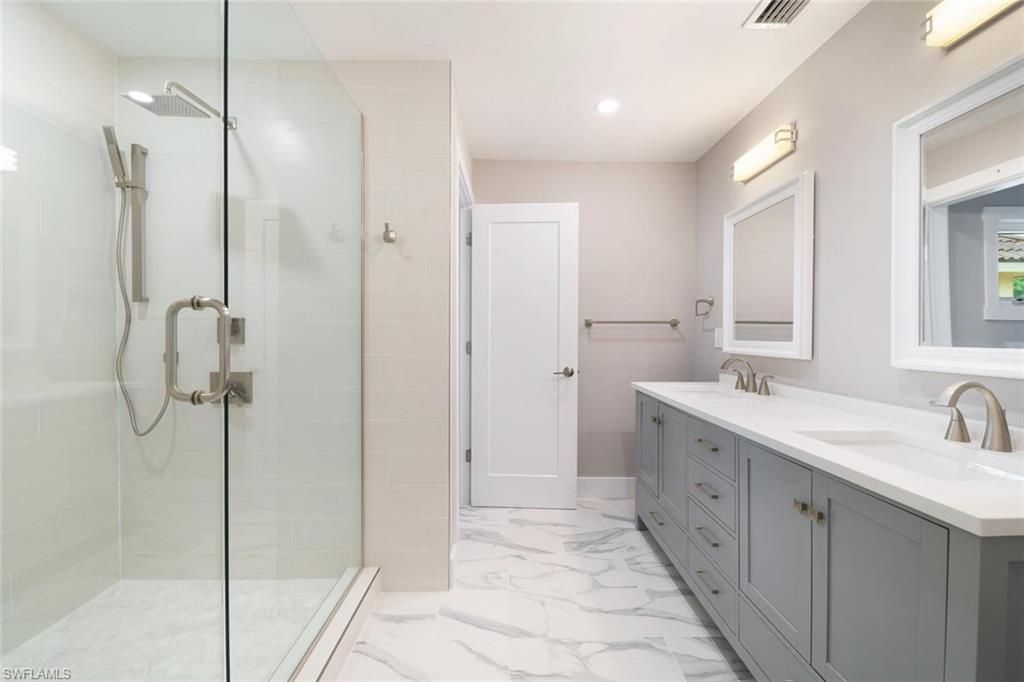 1130 5th St S, Unit B, Naples, FL 34102 Photo