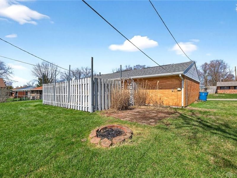 6570 Highbury Road, Dayton, OH 45424 Photo 18