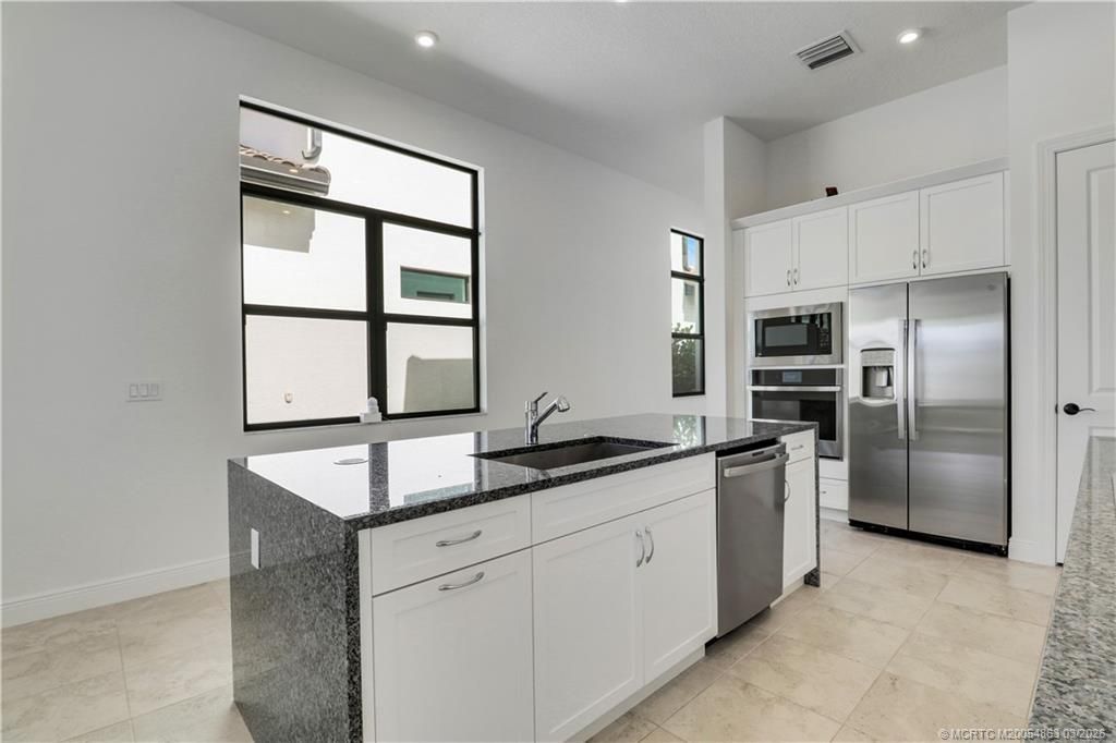 120 SE Cortile Enza, Port Saint Lucie, FL 34952 Photo