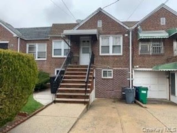 11433 204th Street, Saint Albans, NY 11412