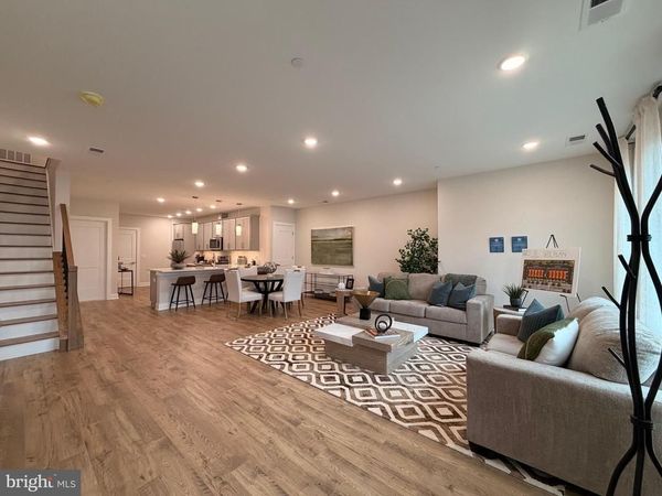 98 VILLAGE DRIVE , SKILLMAN, NJ 08558