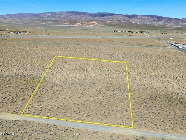 4090 Dayton Avenue, Silver Springs, NV 89429