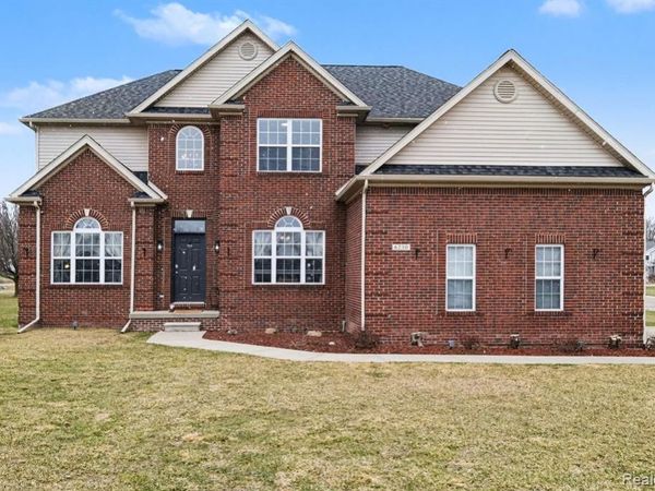 6230 Leighland Drive, Grand Blanc Twp, MI 48439