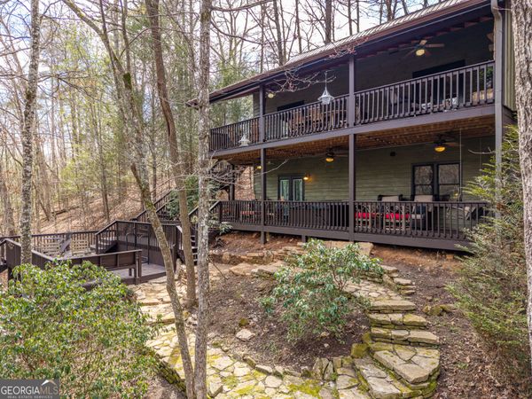 1449 Cherokee Lane, Mccaysville, GA 30555