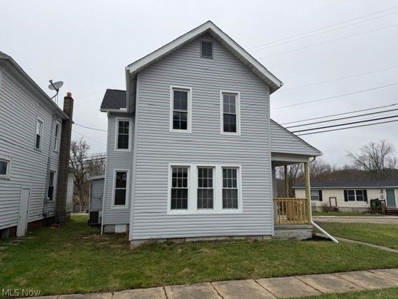 525 E High Street, Uhrichsville, OH 44683 Photo 21